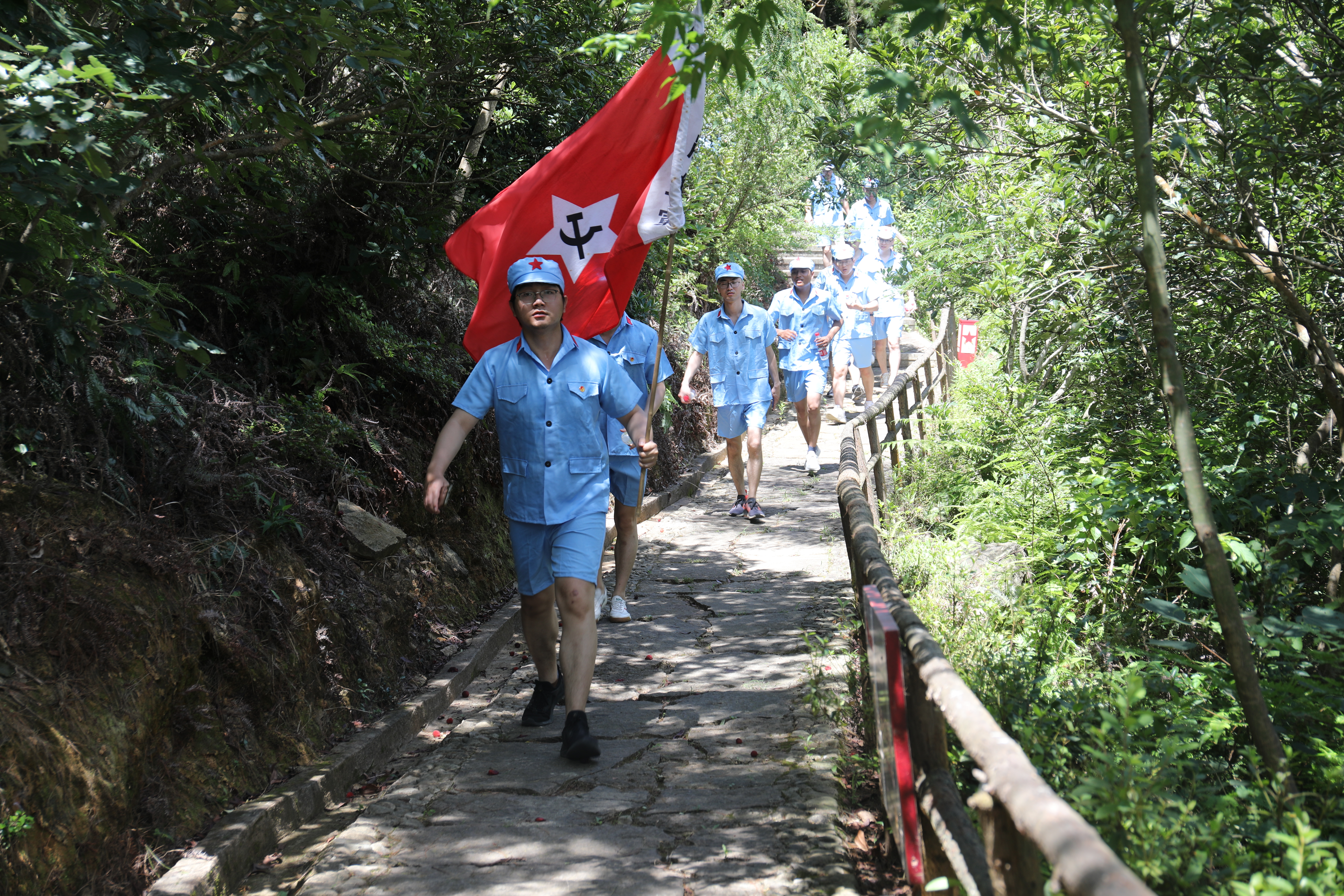2大唐浙江乌沙山发电公司团委举办”沉浸式“红色主题团日实践活动.jpg